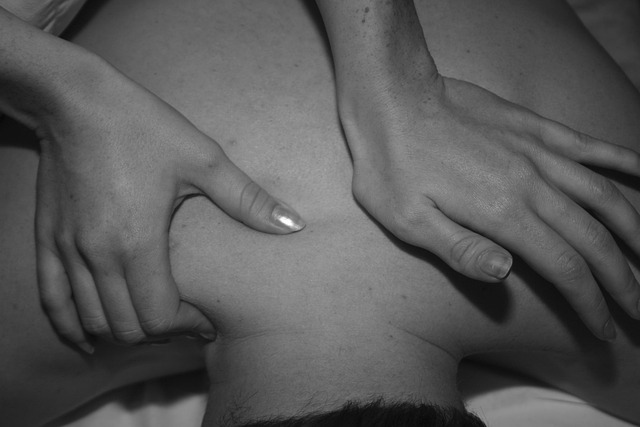 Treating Low Back Pain After Auto Accidents with Chiropractors
