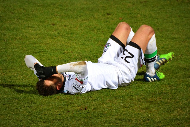 spinal-ligament-injury-chiropractor-640x480-63398993.jpeg