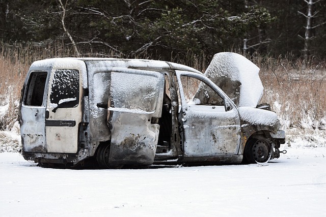 rear-end-car-collision-640x480-83777526.jpeg