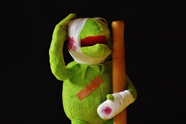 spinal-ligament-injury-chiropractor-640x480-75502782.jpeg
