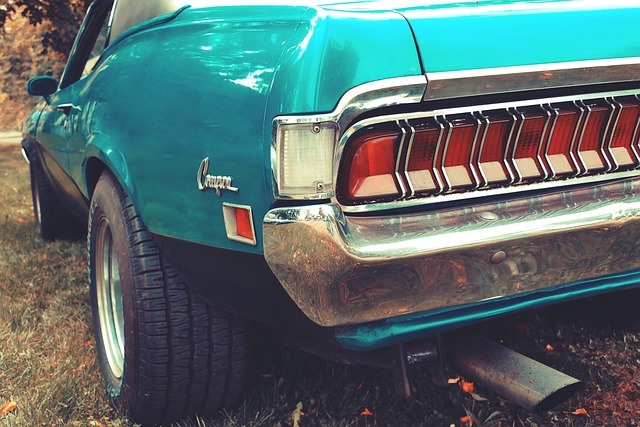 rear-end-car-collision-640x480-25925523.jpeg